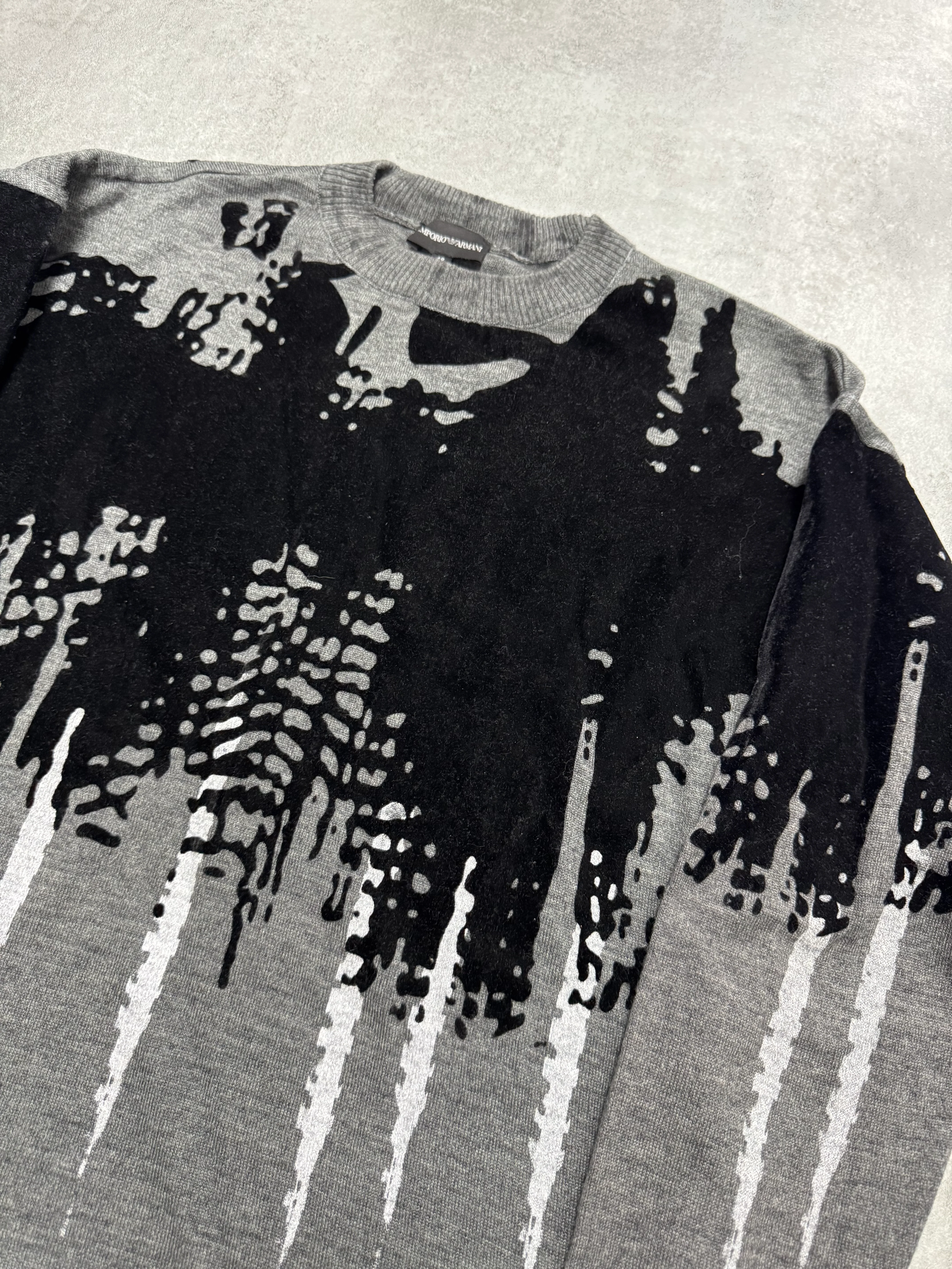 2000s Emporio Armani Abstract Skyscrapers Grey Sweater - Image 2