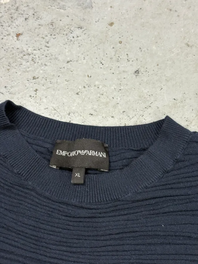 2000s Emporio Armani Pleats Navy Sweater - Image 6