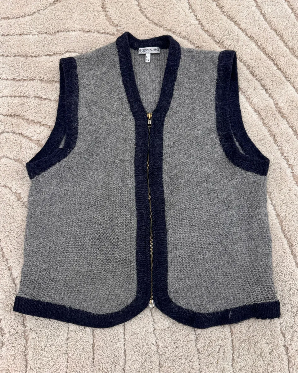 2000s Emporio Armani Wool Vest - Image 3