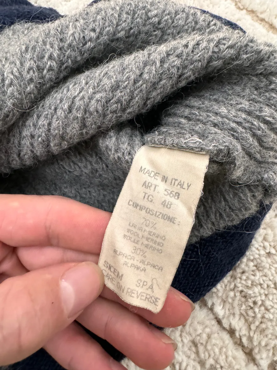 2000s Emporio Armani Wool Vest - Image 7