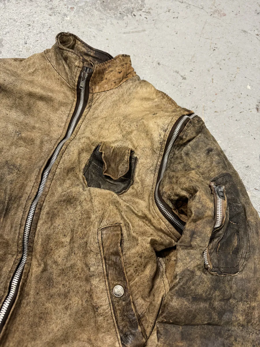 2000s Eroded Brown Archive Leather Jacket with Detachable Sleeves - Image 10