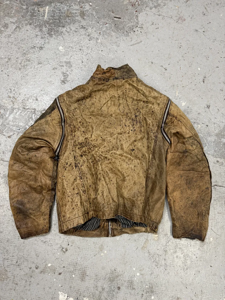 2000s Eroded Brown Archive Leather Jacket with Detachable Sleeves - Image 6
