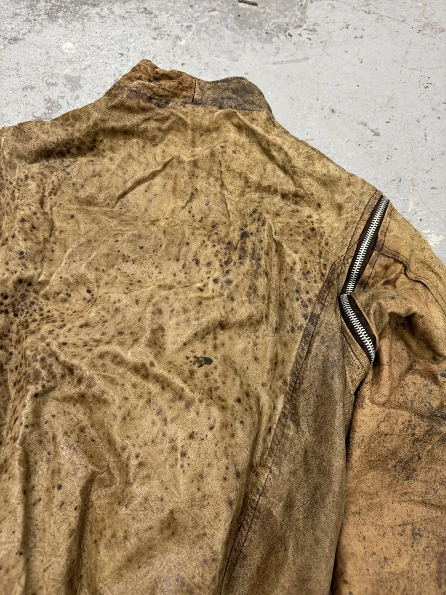 2000s Eroded Brown Archive Leather Jacket with Detachable Sleeves - Image 7