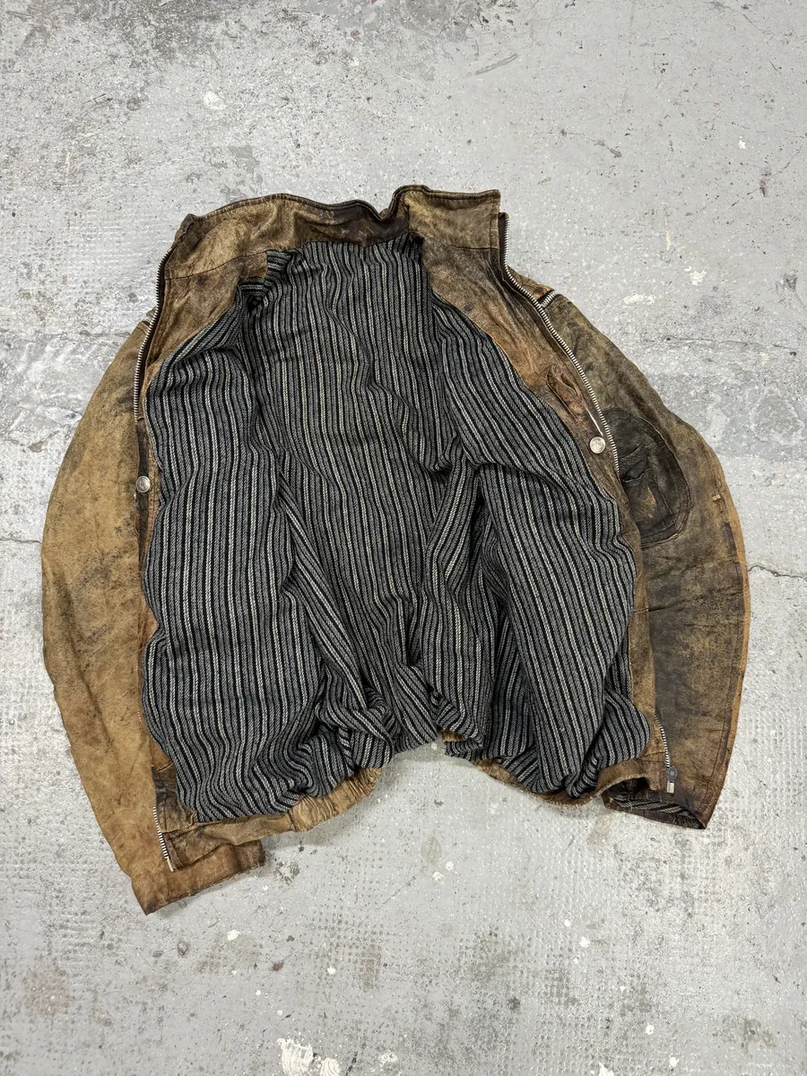 2000s Eroded Brown Archive Leather Jacket with Detachable Sleeves - Image 8