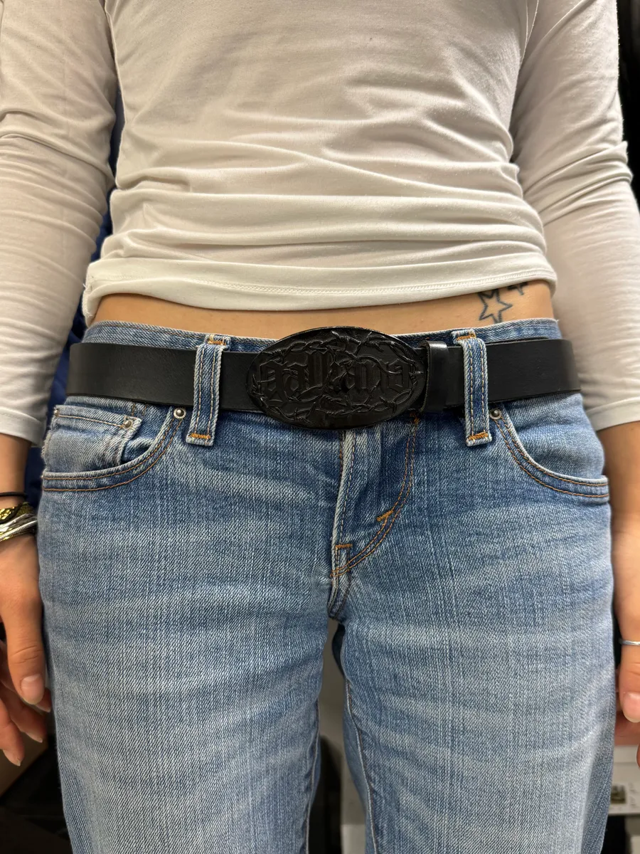2000s Galliano Wire Buckle Black Leather Belt - Image 2