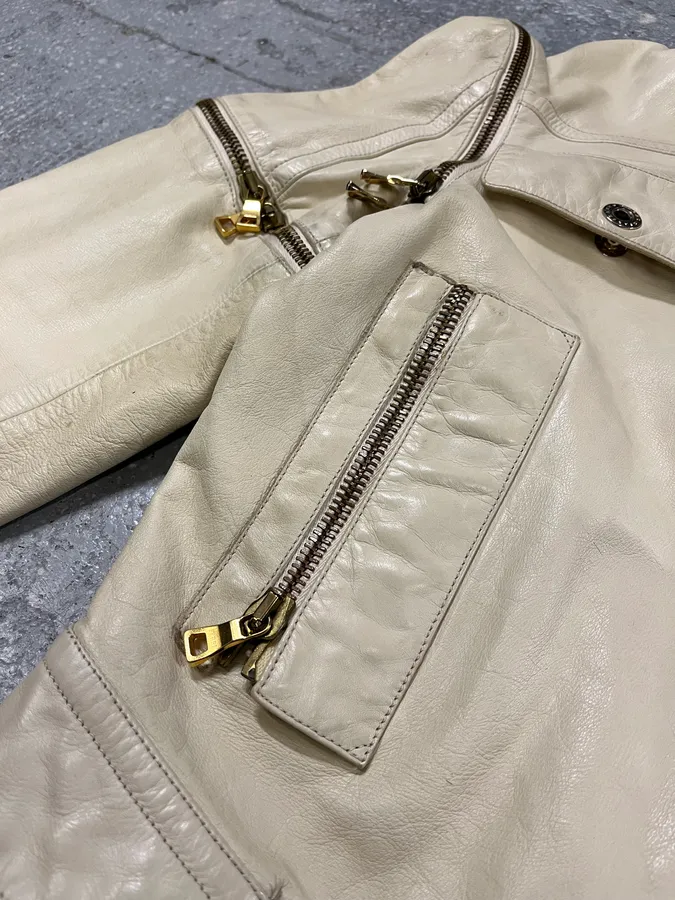 2000s Gianfranco Ferré Beige Biker Leather Jacket with Detachable Arm Zips - Image 8