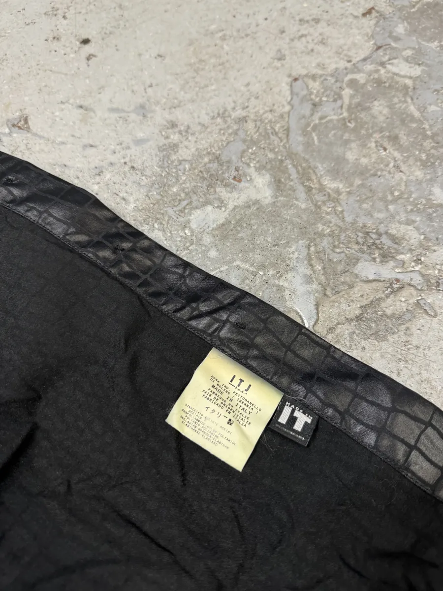2000s Gianfranco Ferré Black Crocodile Effect Shirt - Image 6
