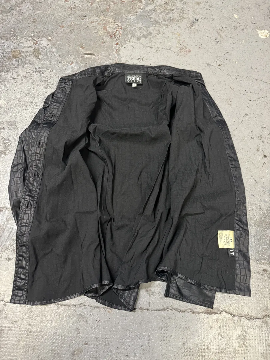 2000s Gianfranco Ferré Black Crocodile Effect Shirt - Image 7