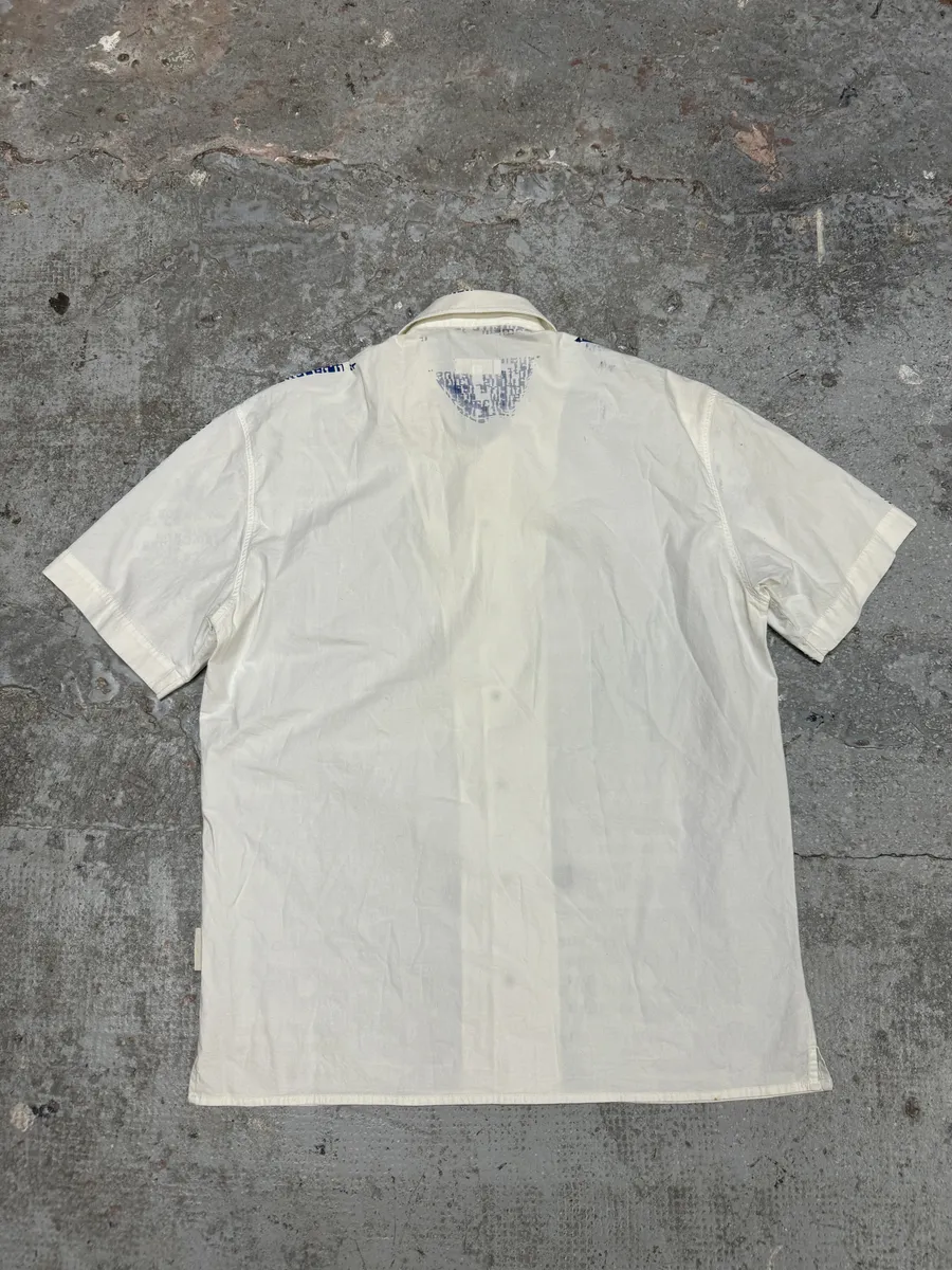 2000s Gianfranco Ferré White & Blue Script Short Sleeves Shirt - Image 4