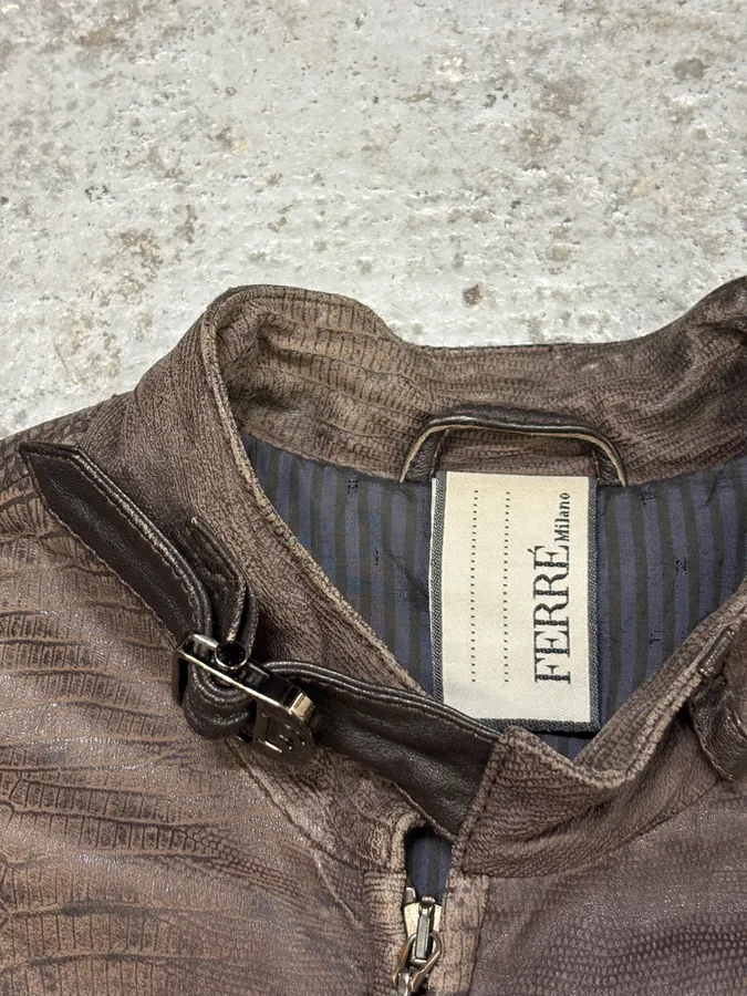 2000s Gianfranco Ferré Biker Textured Brown Leather Jacket - Image 6