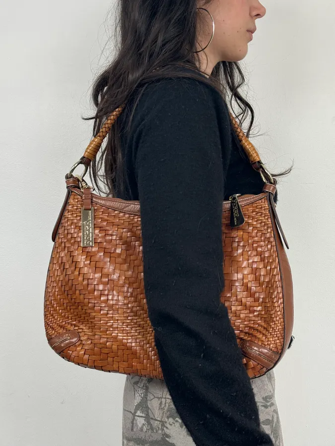 2000s Gianfranco Ferré Brown Woven Gradient Handle Bag - Image 3