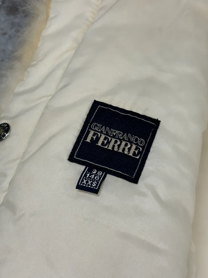 2000s Gianfranco Ferré Cream Faux Fur Collar Puffer Jacket - Image 12