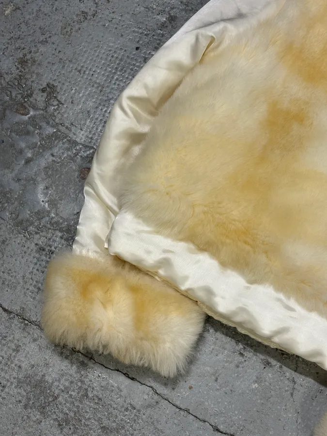 2000s Gianfranco Ferré Cream Faux Fur Collar Puffer Jacket - Image 9