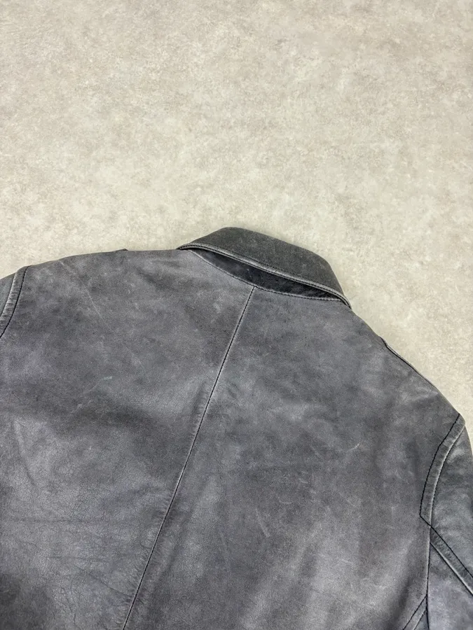 2000s Gianfranco Ferré Grey Leather Trucker Jacket - Image 6