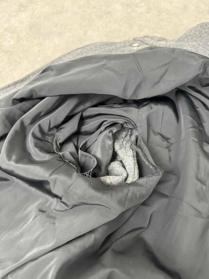 2000s Gianfranco Ferré Grey Wool Zip-up Jacket - Image 10