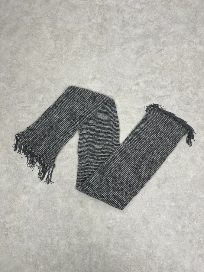 2000s Giorgio Armani Grey Cozy Scarf - Image 3