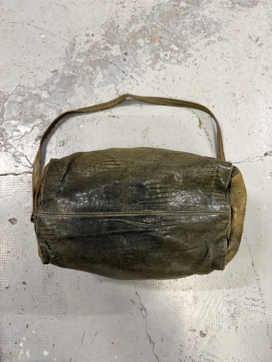 2000s Giorgio Brato Green Eroded Leather Shoulder Bag - Image 7