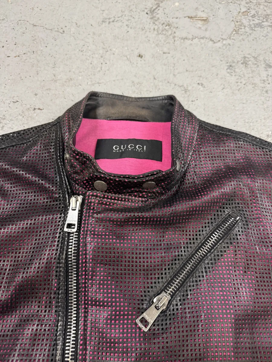 2000s Gucci Asymmetrical Perfored Biker Black & Pink Leather Jacket - Image 11