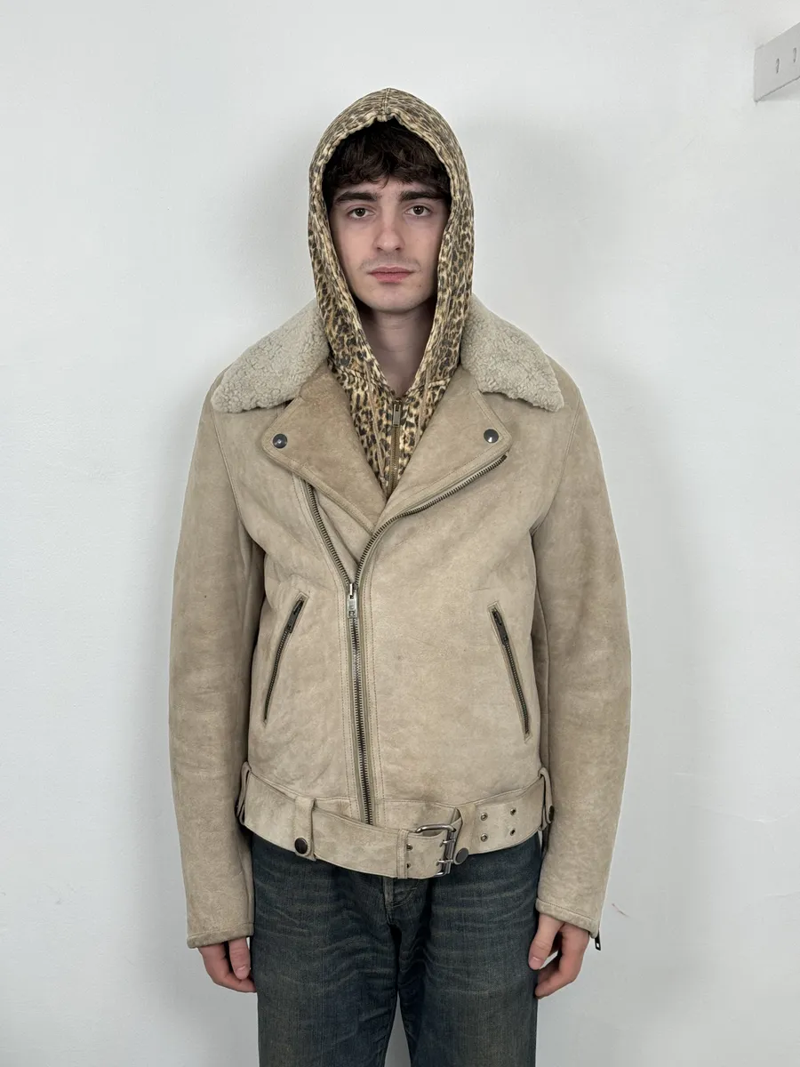 2000s Gucci Beige Shearling Asymmetrical Leather Jacket - Image 2