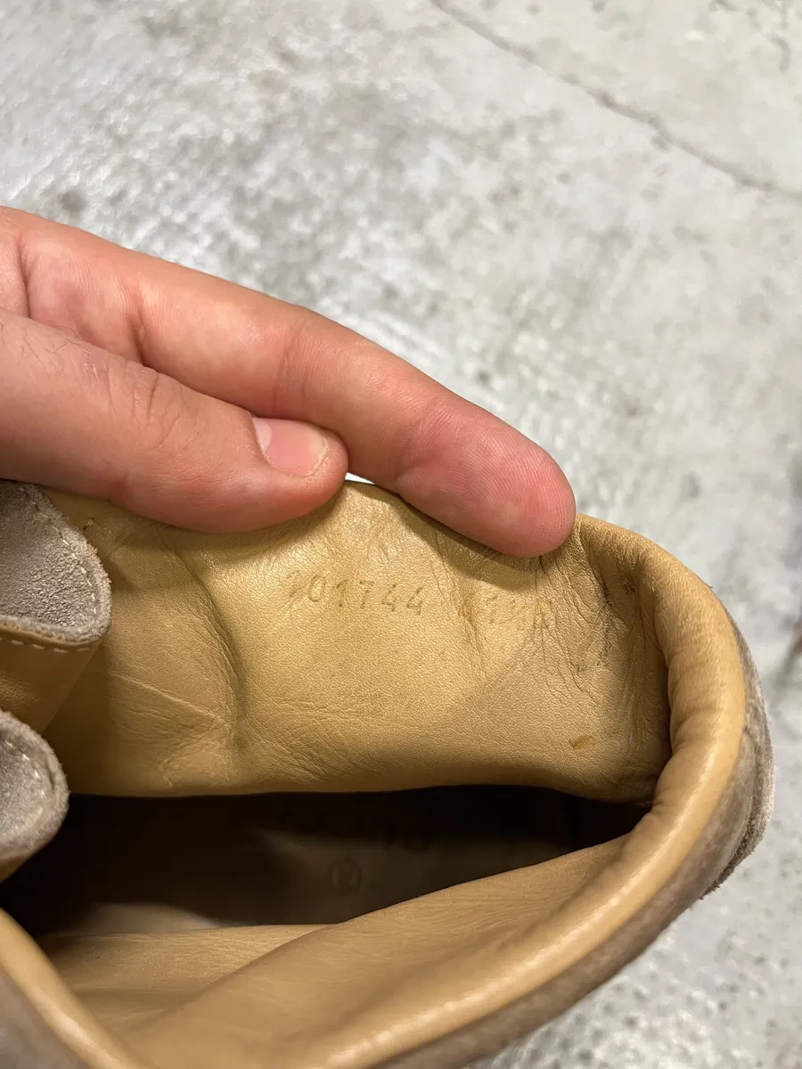 2000s Gucci Beige Suede Hiking Boots - Image 7