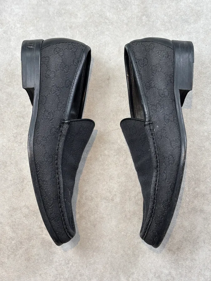 2000s Gucci Black Canvas Monogram Loafer Shoes - Image 5