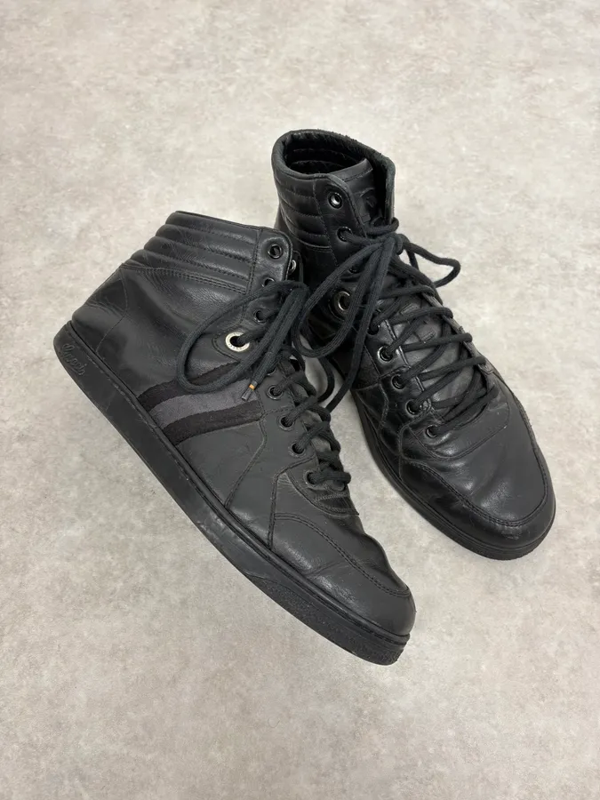 2000s Gucci Black Italian Leather High Sneakers - Image 5
