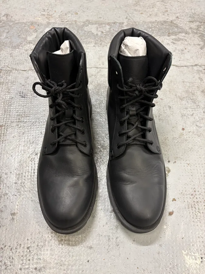 2000s Gucci Black Lace-Up Combat Leather Boots - Image 2