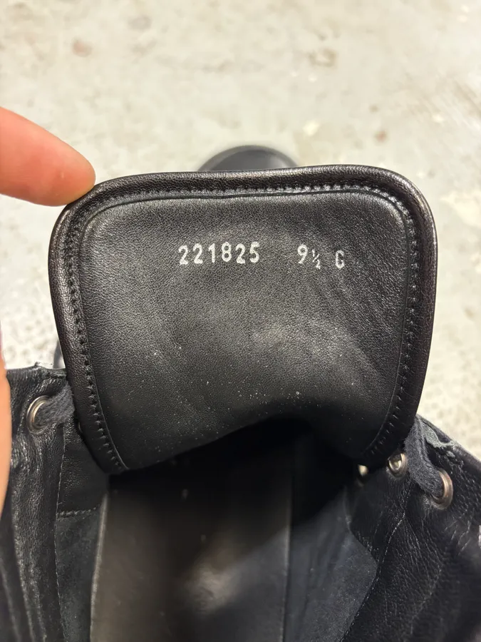2000s Gucci Black Leather High Shoes - Image 8