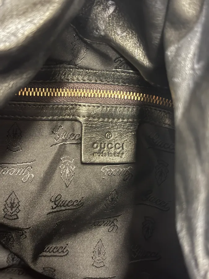2000s Gucci Black Leather Hysteria Handle Bag - Image 8