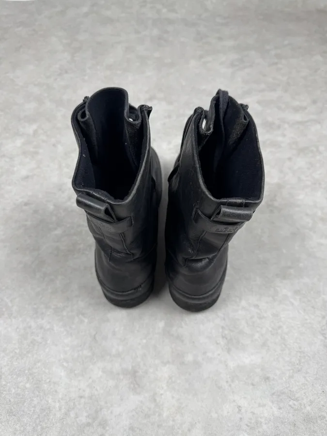 2000s Gucci Black Leather Lace-up Boots - Image 5