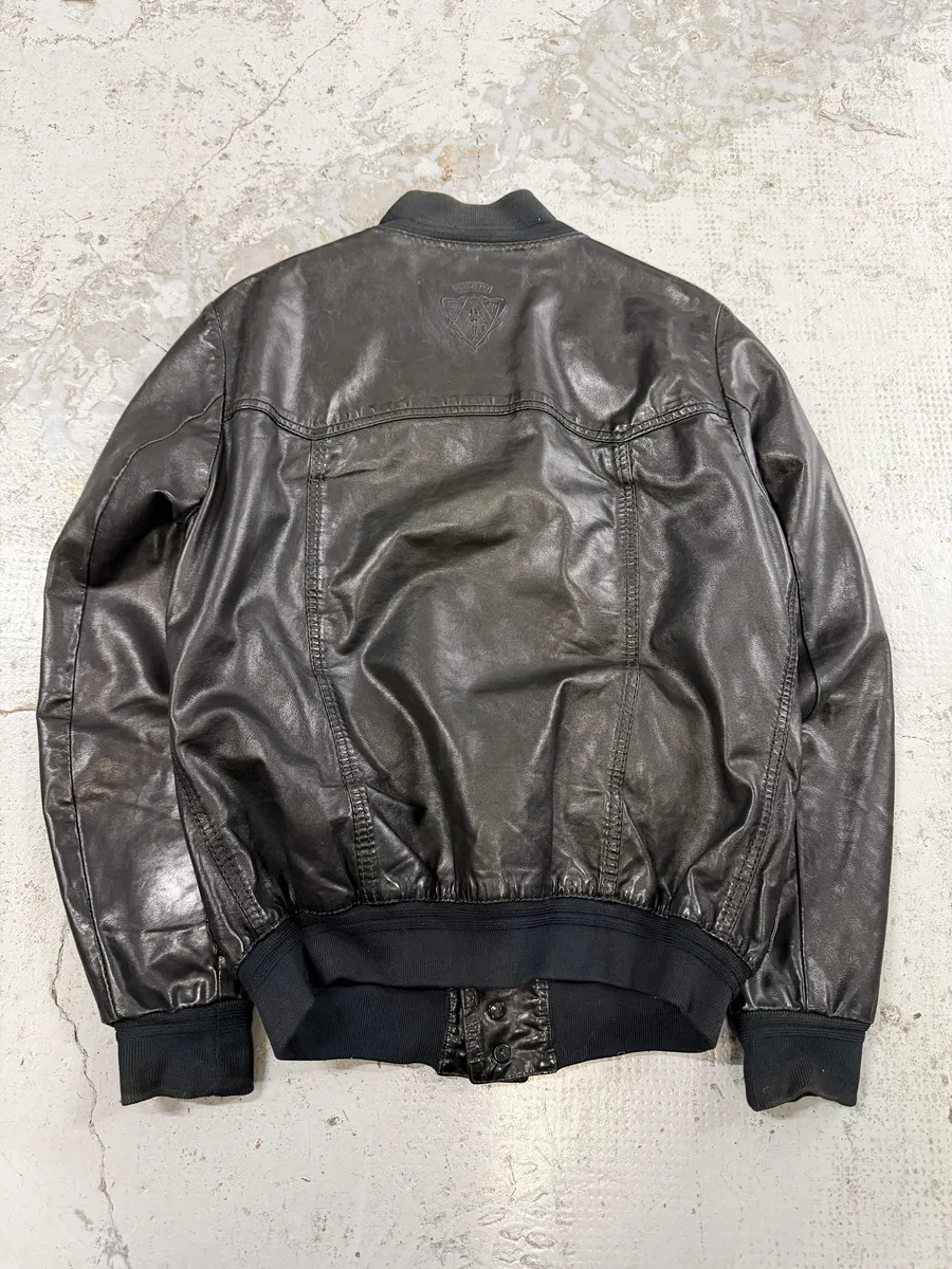 2000s Gucci Black Light Buttoned Leather Jacket - Image 2