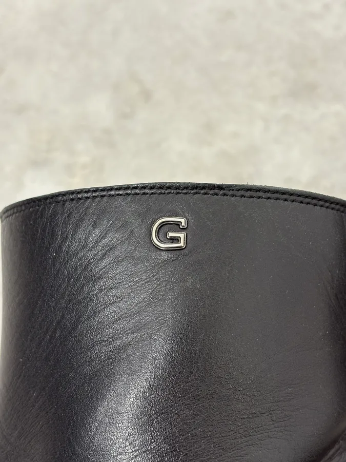 2000s Gucci Black Minimalist Leather Boots - Image 9