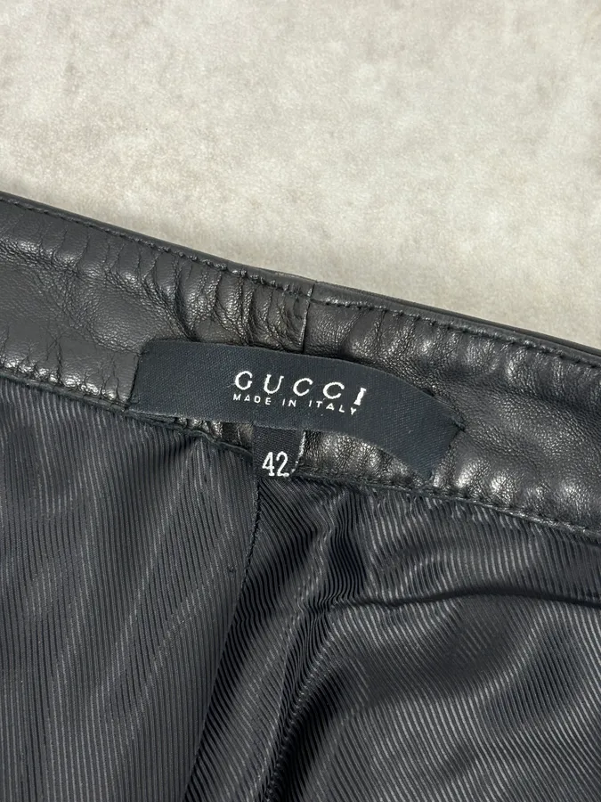 2000s Gucci Black Minimalist Leather Slim Pants by Tom Ford - Image 11