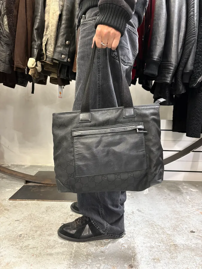 2000s Gucci Black Monogram Handle Bag - Image 3