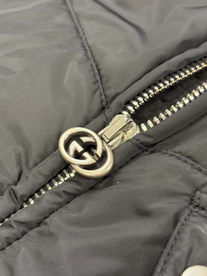 2000s Gucci Black Nylon Quilted Puffer Jacket - Image 8