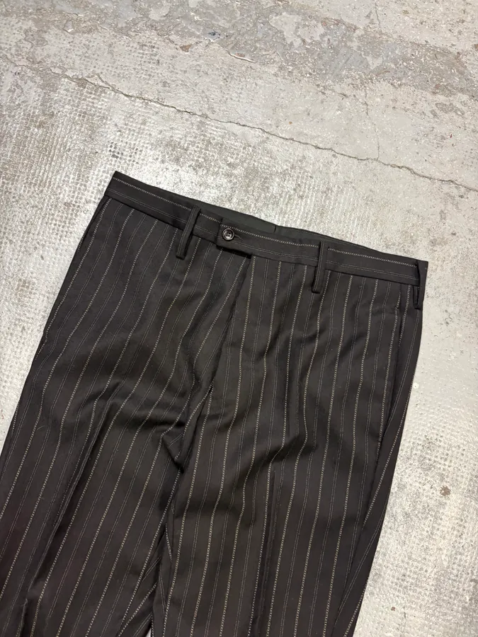 2000s Gucci Black Wool Pinstriped Suit by Tom Ford - Image 14