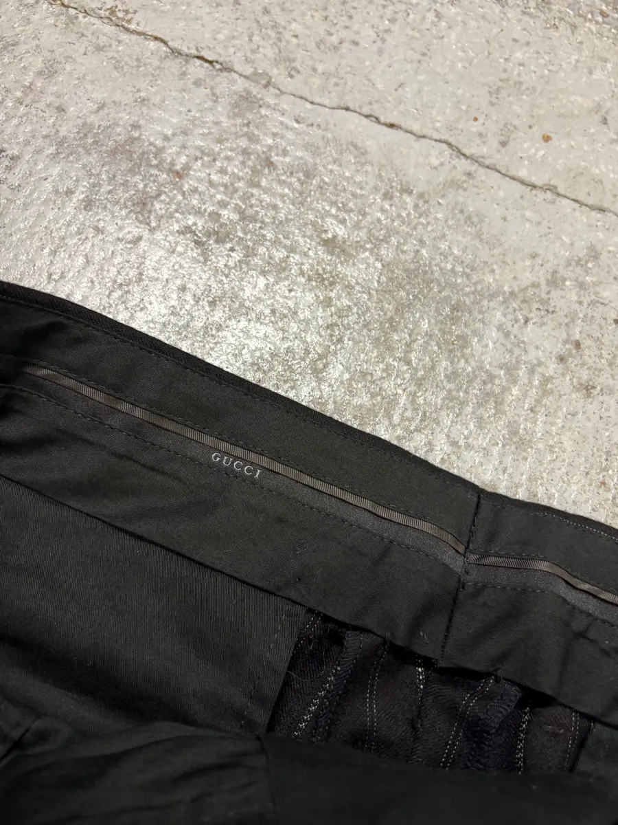 2000s Gucci Black Wool Pinstriped Suit by Tom Ford - Image 20