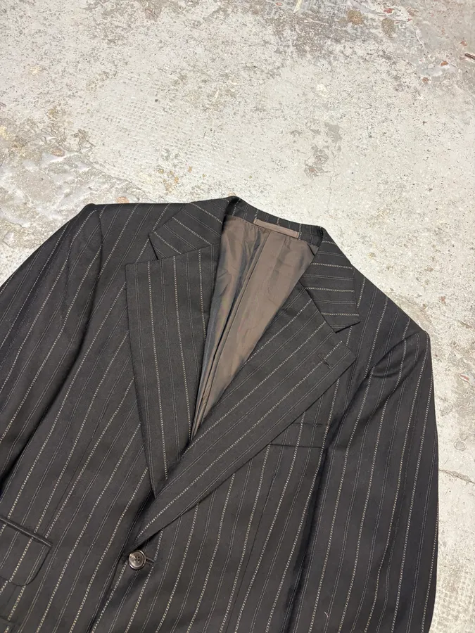 2000s Gucci Black Wool Pinstriped Suit by Tom Ford - Image 8