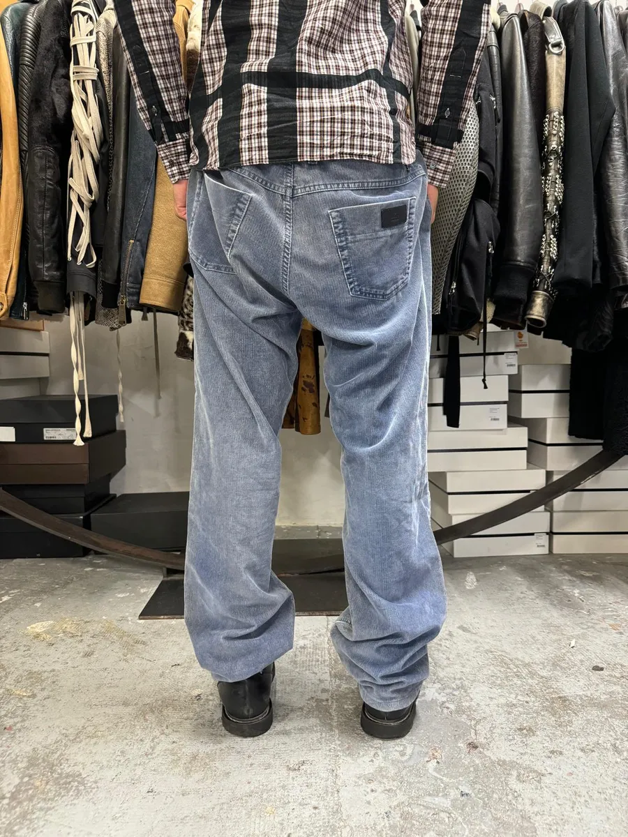 2000s Gucci Blue Velvet Pants - Image 2