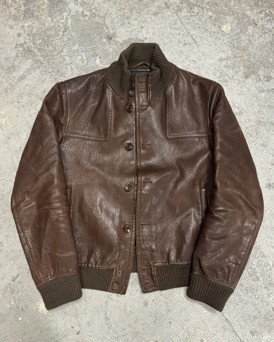 2000s Gucci Brown Buttoned Minimalistic Leather Jacket - Image 6