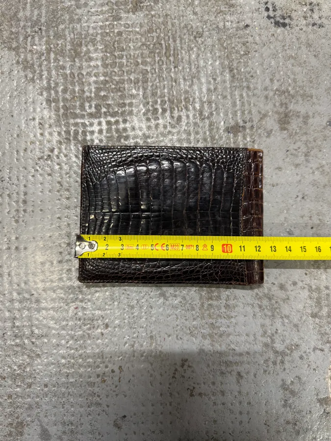 2000s Gucci Brown Crocodile Effect Leather Wallet - Image 7