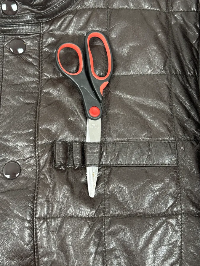 2000s Gucci Brown Quilted Leather Jacket - Image 11