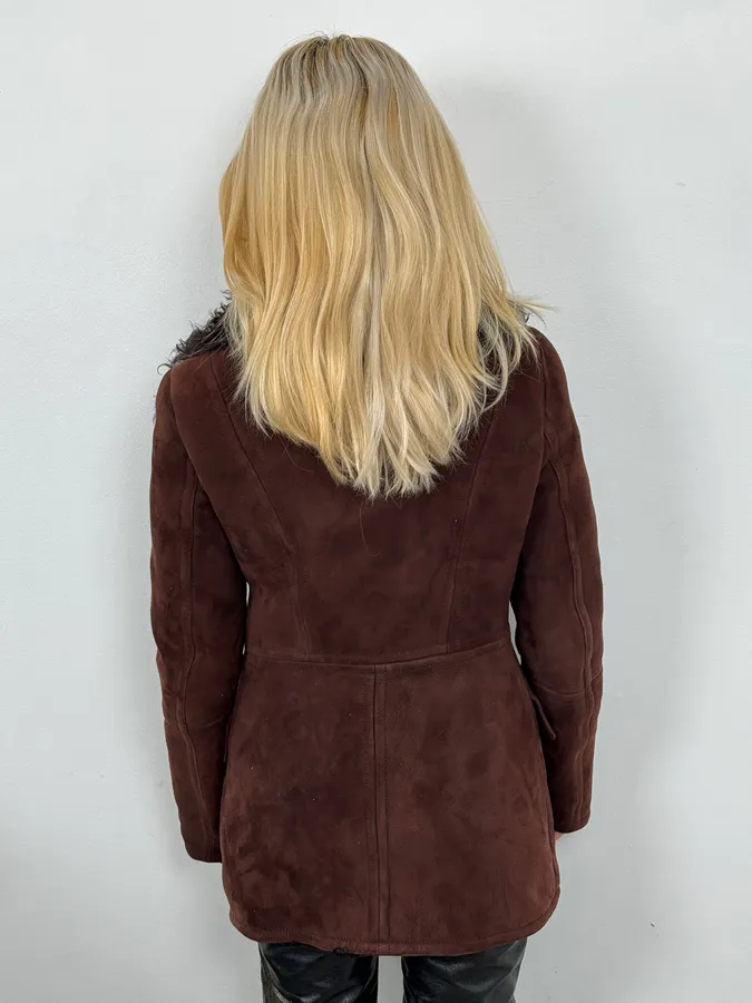 2000s Gucci Brown Shearling Leather Buttoned Jacket - Image 5