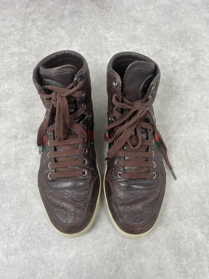 2000s Gucci Brown Signature Monogrammed Leather High Sneakers - Image 2