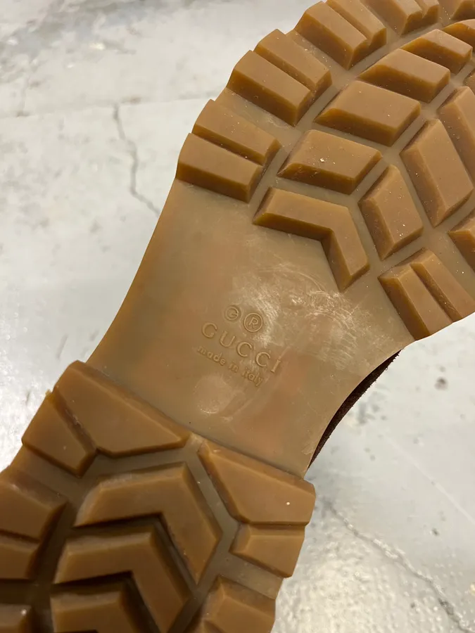 2000s Gucci Brown Snow Brown Suede Boots - Image 7