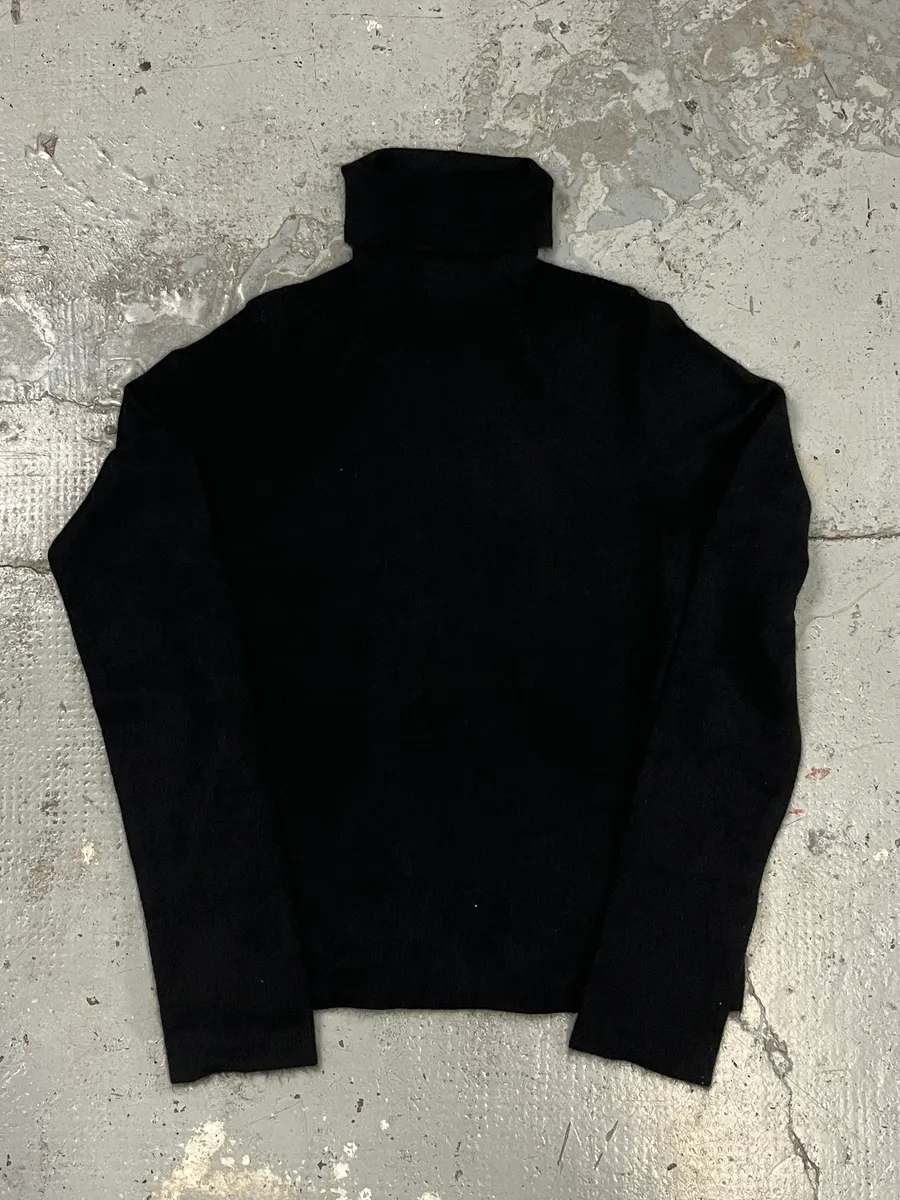 2000s Gucci Cashmere Black Turtleneck - Image 2