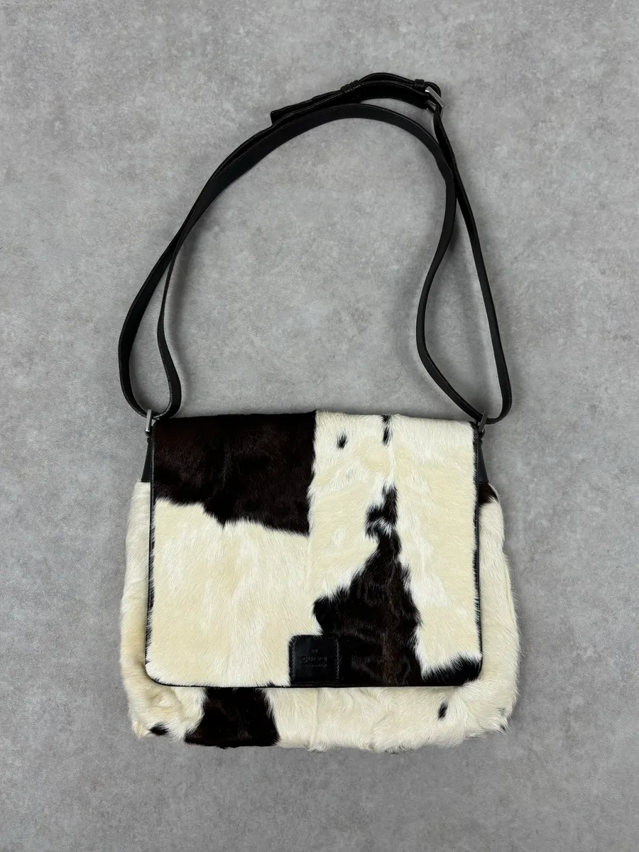 2000s Gucci Creamy Fur Cowhide Effect Shoulder Bag