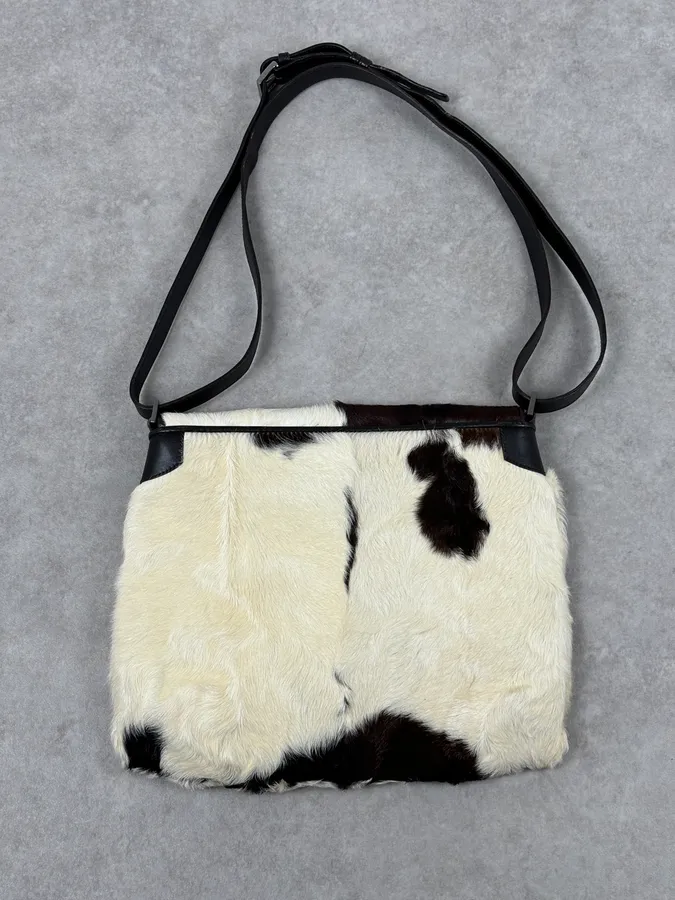 2000s Gucci Creamy Fur Cowhide Effect Shoulder Bag - Image 10