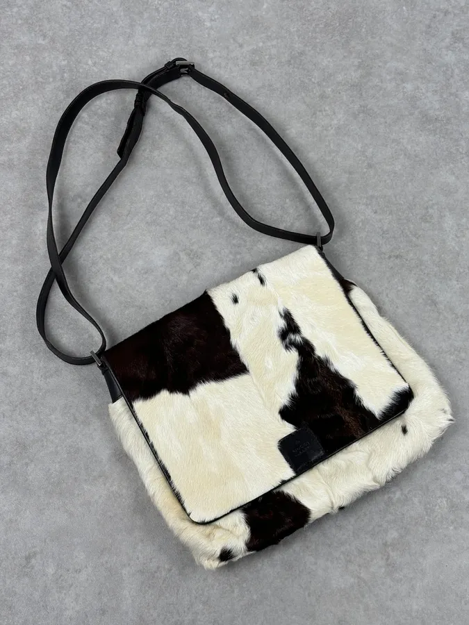 2000s Gucci Creamy Fur Cowhide Effect Shoulder Bag - Image 5