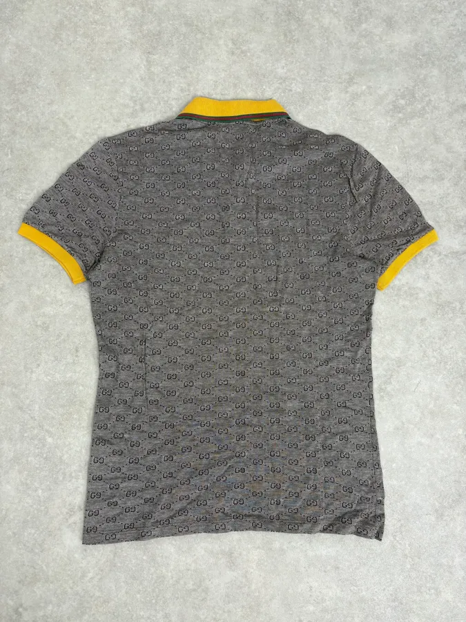 2000s Gucci Grey Monogram Contrast Yellow Collar Polo - Image 6
